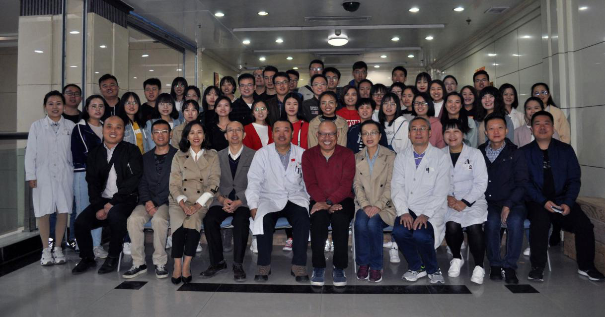 兰州大学第一医院放射专业基地规培师生合影(2019届）