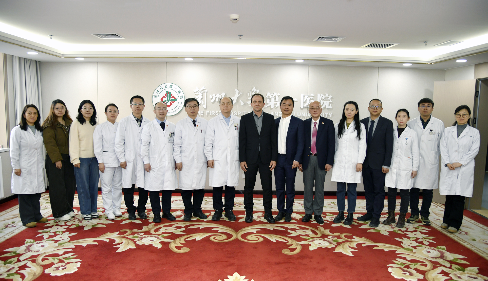 兰大一院聘任英国剑桥大学Daniel Muñoz-Espin教授为客座教授